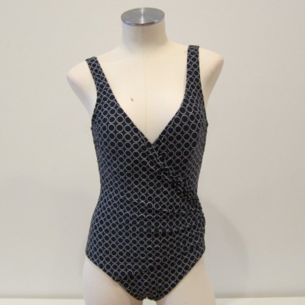 Hydra Black White One-Piece Swimsuit Size 10